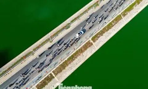 Không một bóng cây trên con đường 'độc nhất vô nhị' Hà Nội