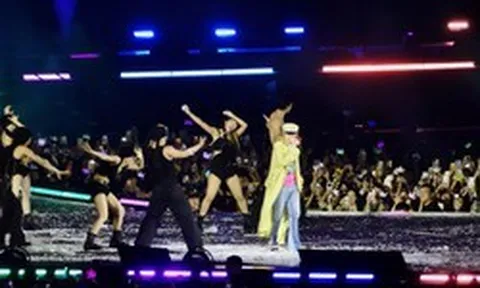 Fan quốc tế "ụp vương miện" cho VIP Việt vì quá sung, Hà Nội được chính BIGBANG khen là nơi tuyệt vời nhất