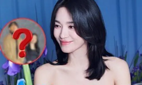 Lần đầu tiên Song Hye Kyo ra mắt bạn trai