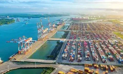 Việt Nam sắp xây siêu cảng gần 129.000 tỷ đồng: Sở hữu cầu dài 7,5 km, đón được những con tàu container lớn nhất thế giới