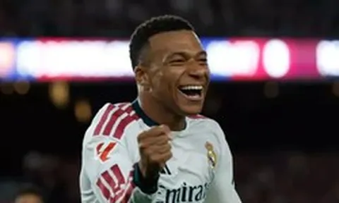Mbappe gieo sầu cho Barca, Real Madrid thắng Siêu kinh điển