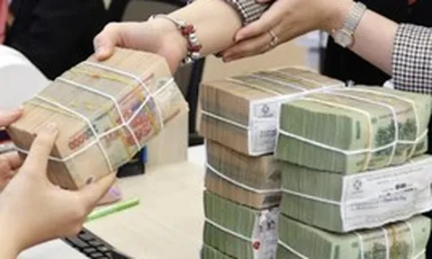 Đáo hạn sổ tiết kiệm cuối tháng 10, nhiều người gửi tiền cảm thấy hụt hẫng