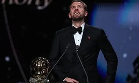 Xuất sắc giành Quả bóng Vàng 2026, Harry Kane bất ngờ nhắc đến người đặc biệt suốt 7 năm qua