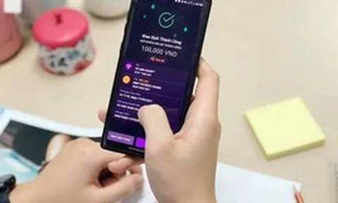 Từ 1/11, những trường hợp sau có thể bị ngân hàng ngừng giao dịch nạp/chuyển tiền trên 10 triệu đồng