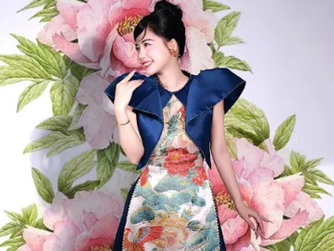 Nữ CEO 8X gây sốt mạng xã hội bất ngờ xuất hiện trong BST “Thoải Mộng” của NTK Cao Minh Tiến