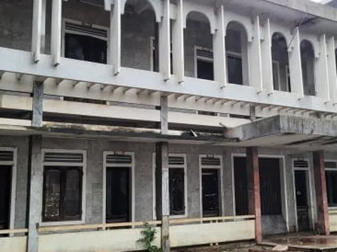 Trụ sở dôi dư sau sáp nhập: Khó chuyển đổi công năng, nên bán thu ngân sách
