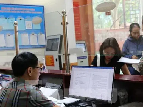 Nghệ An 'tuýt còi' việc dừng giải quyết thủ tục hành chính