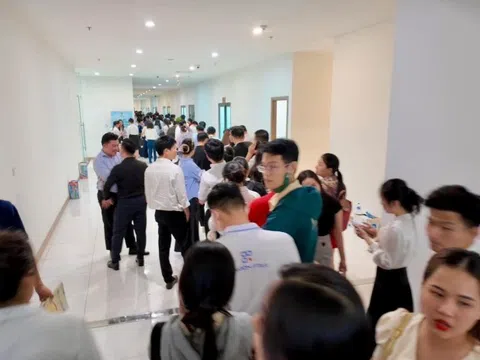 Tỷ phú Phạm Nhật Vượng “chơi lớn”: Tung ra nghìn căn nhà phố tại “đại bản doanh mới” với giá chưa từng có, khách ào ào booking