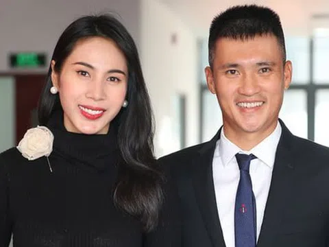 Dấu hiệu kỳ lạ của vợ chồng Thuỷ Tiên - Công Vinh