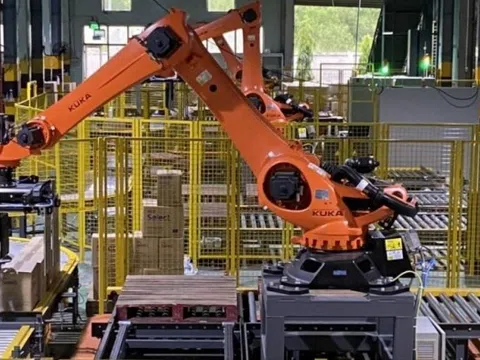 "Người khổng lồ" 63 năm tuổi đứng sau VinFast, Đức Giang sẵn sàng góp mặt tại dự án đường sắt và điện hạt nhân 100 tỷ USD