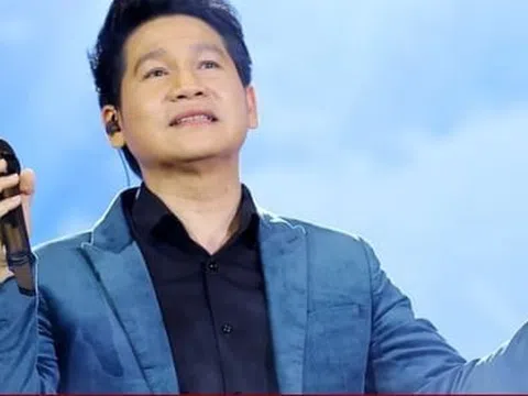 'Ông hoàng nhạc đỏ' bị đồng nghiệp khui 'mỗi mùa lễ hội lại tậu một căn nhà'