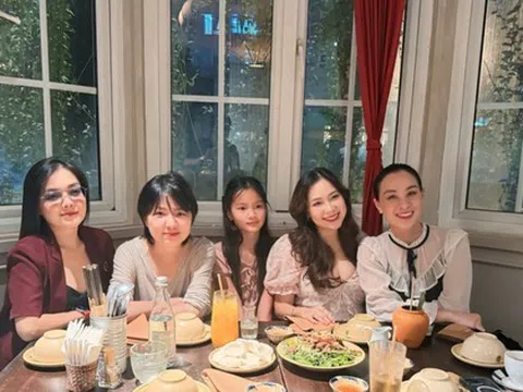 Mắt Ngọc hội ngộ sau 25 năm: Những cô gái thanh xuân nay đã là mẹ, có thêm thành viên nhí cực đáng yêu