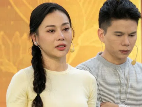 Bà xã shark Bình - diễn viên Phương Oanh bật khóc kể về biến cố năm 15 tuổi