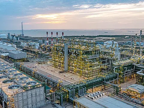 Sắp 'tái sinh' tổ hợp hóa dầu 5,4 tỷ USD ở TPHCM