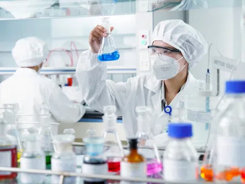 Vừa được Tập đoàn Trung Quốc đánh tiếng mua lại, DN dược hàng đầu Việt Nam trị giá gần 9.000 tỷ báo lãi quý 2 tăng trưởng 37%