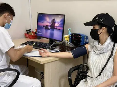 Nữ nghệ sĩ Việt mắc bệnh hiểm nghèo xin bác sĩ 3 ngày suy nghĩ, chấp nhận uống 1 loại thuốc để làm 1 việc