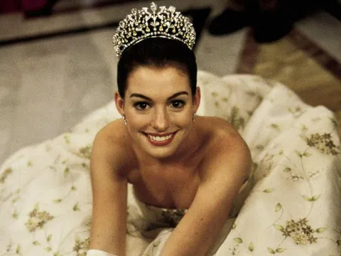 Từ Vương nữ Jordan đến "mỹ nhân Hollywood" Anne Hathaway đều đội vương miện của thương hiệu kim hoàn gần 250 năm tuổi: Có gì đặc biệt mà chinh phục được giới quý tộc, hoàng thân trên thế giới