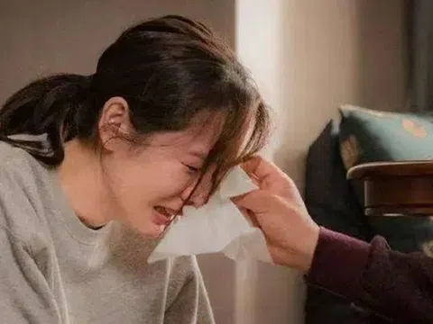 Kết hôn 20 năm, lúc ly dị mới biết chồng là đại gia sở hữu tài sản 364 tỷ đồng: “Tháng nào cũng phải nhắc mới chuyển tiền chi tiêu”