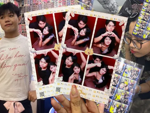 Cơn sốt photobooth quay trở lại và càn quét khắp nơi: Có nơi 150k/ảnh, xếp hàng đợi 8 tiếng vẫn khiến giới trẻ phát cuồng