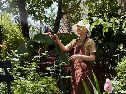 40 tuổi xin nghỉ việc, tôi tận hưởng cuộc sống độc thân trong "ngôi nhà dát vàng" 188m2 giữa thủ đô