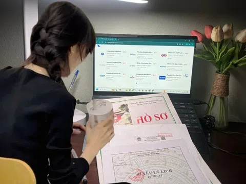 Câu nói “lương em đi làm không bằng anh thuê giúp việc” khiến nhiều người bức xúc: Thu nhập 40-50 triệu mà làm như cao lắm!