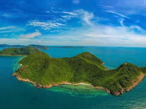 Hòn đảo hoang sơ địa hình đặc biệt, là nơi sống của cua khổng lồ, du khách nhận xét: Hiếm đâu có được!