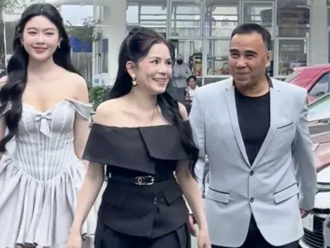 Lọ Lem nhà MC Quyền Linh lộ sắc vóc thật, vừa xuất hiện đã làm 1 hành động "đủ wow"