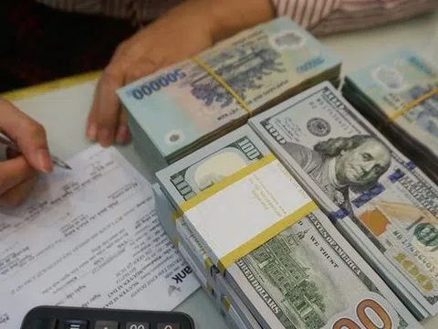 Ngân hàng dẫn đầu nguồn cung trái phiếu, bất động sản gánh áp lực đáo hạn cuối năm