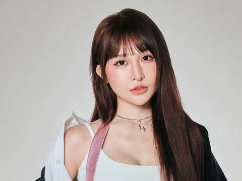Nữ ca sĩ 94 bỏ nhà đi trốn nợ tiền tỷ
