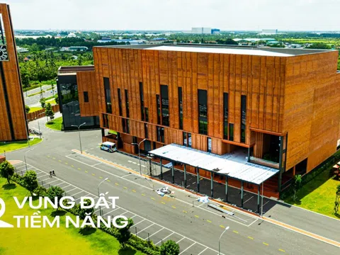 Toàn cảnh đại đô thị lớn nhất của Nam Long: 3 mặt giáp sông, tiện ích đầy đủ nhưng vắng người ở