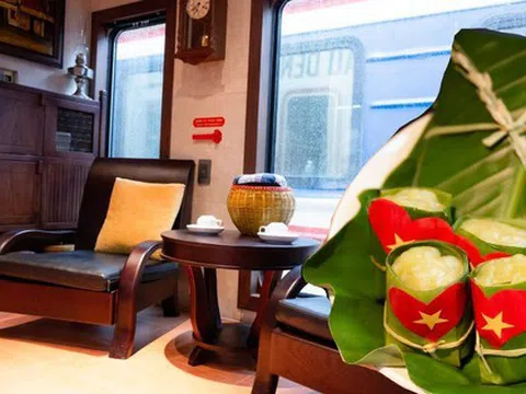 Chính thức ra mắt đoàn tàu 2 tầng "Hà Nội 5 cửa ô": Lần đầu tiên hành khách có thể vừa đi tàu vừa nghe hát xẩm!
