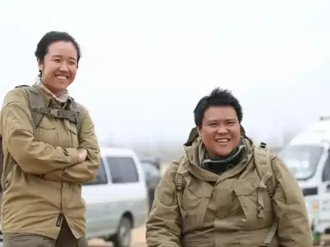 “Cặp đôi chịu chơi” bán nhà, đi du lịch vòng quanh thế giới, sau 8 năm "vô tình" kiếm được 700 tỷ đồng: "Ngày mai hay biến cố, chẳng ai biết cái nào sẽ đến trước"