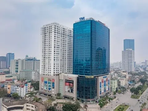 Một công ty chứng khoán trên sàn vừa “đổi chủ”, nhóm cổ đông lớn có nhiều liên quan tới tập đoàn của bà Nguyễn Thị Nguyệt Hường