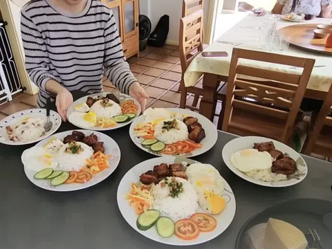 Đại gia đình Brazil thích mê 1 món cơm Việt Nam, vét sạch đĩa vì “ngon không tưởng”