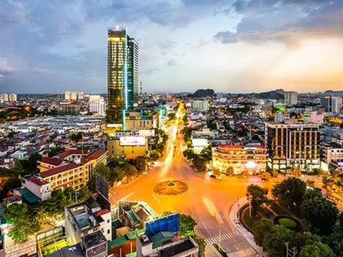 1 năm nước rút, Thanh Hóa dồn lực giải phóng mặt bằng hơn 2.100 hộ dân để triển khai dự án lớn bậc nhất cả nước, dài 1.500 km kết nối 3 miền