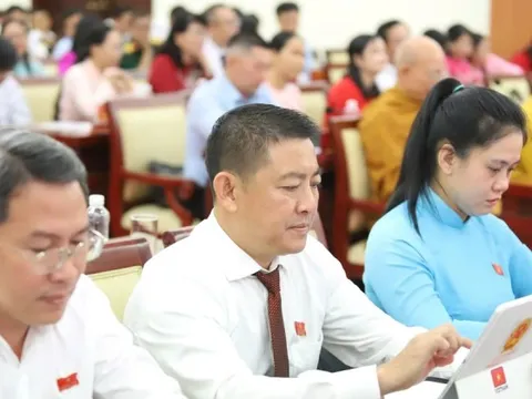 Nhiều chứng thực giấy tờ bất động sản được ủy quyền cho công chức cấp xã