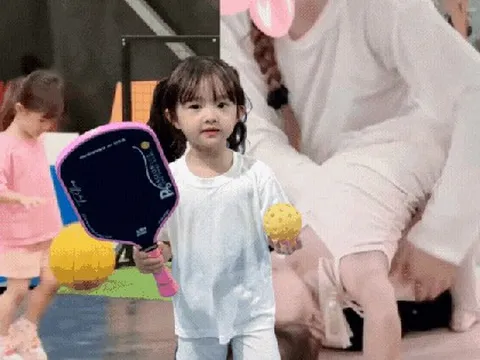 "Trưởng công chúa" Winnie - ái nữ thừa kế tập đoàn: Xinh xắn, học giỏi, hát hay, chơi thể thao đỉnh... thì ra tiểu thuyết không lừa chúng ta