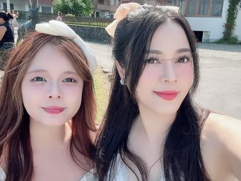 Con gái lớn của hot mom Hằng Túi gây "choáng" với nhan sắc thiếu nữ: Đúng chuẩn "phiên bản tuổi 16" của mẹ
