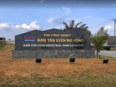Sắp chuyển sang HoSE, Nam Tân Uyên báo lãi lớn hiếm có