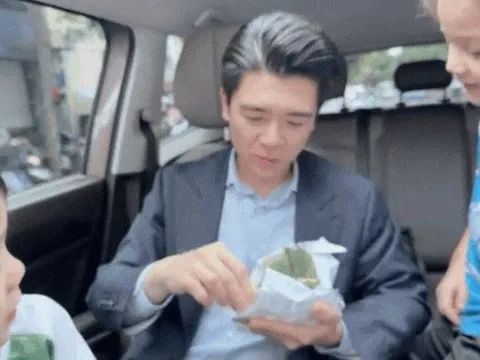 1,3 triệu người xem Phó tổng nhà bầu Hiển ăn chung gói xôi ruốc cùng các con: Người giàu cũng giống chúng ta thôi!