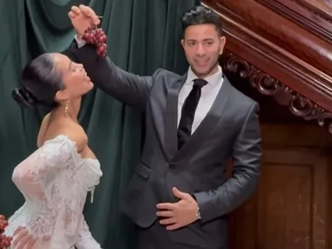 Rể tỷ phú Johnathan Hạnh Nguyễn lộ chuyện "sủng vợ"