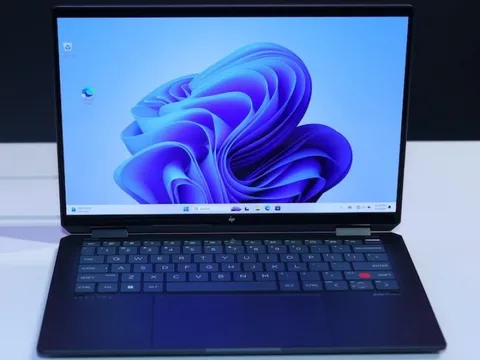 Loạt laptop AI mới chạy vi xử lý "khủng" của Intel và pin tới 21 giờ