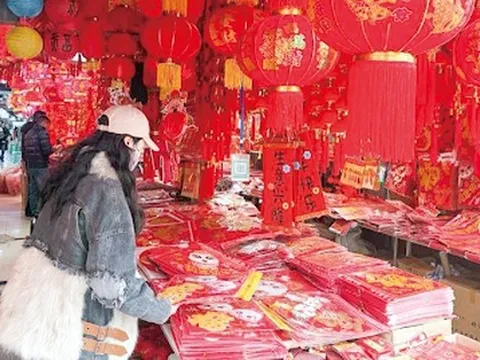 Tết 2026 khác hẳn 2025: Người Việt bỏ mua thừa, chuyển sang chi tiêu tỉnh táo và có chiến lược