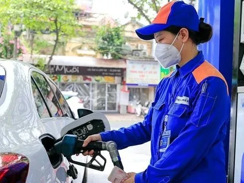 Giá xăng, dầu tăng nhẹ trước Tết Nguyên đán