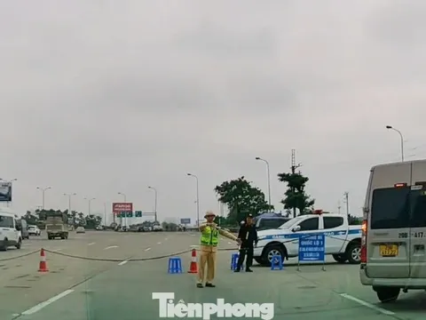 Đóng nửa chiều đường cao tốc Pháp Vân - Cầu Giẽ để phân luồng xe về Hà Nội