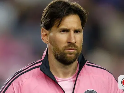 Lionel Messi: 'Tôi hối hận vì không học tiếng Anh'