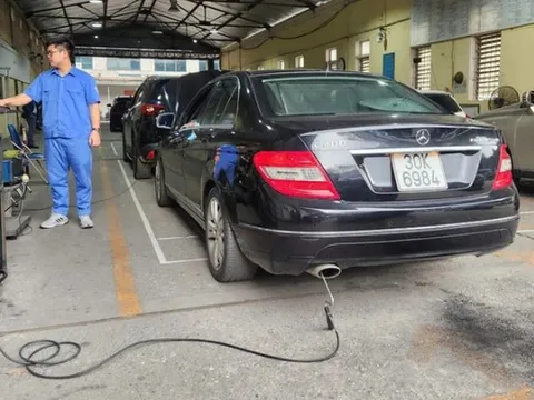 Kiểm định khí thải ô tô theo quy trình kiểm tra mới, người dân cần lưu ý gì?