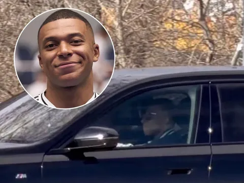 Vì sao Mbappe 28 tuổi mới biết lái xe?