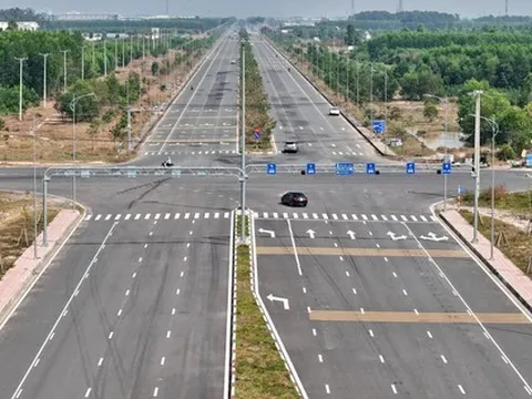 Chủ tịch tỉnh Đồng Nai yêu cầu xử lý nghiêm các trường hợp né tránh trách nhiệm làm chậm GPMB tuyến đường kết nối với sân bay Long Thành