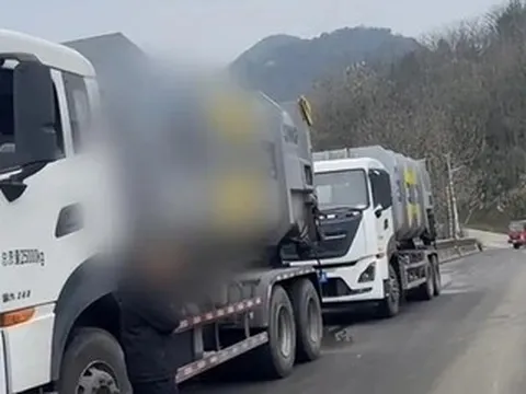 Gia đình trắng đêm bới 10 tấn rác tìm lại số vàng trị giá gần 6 tỷ đồng